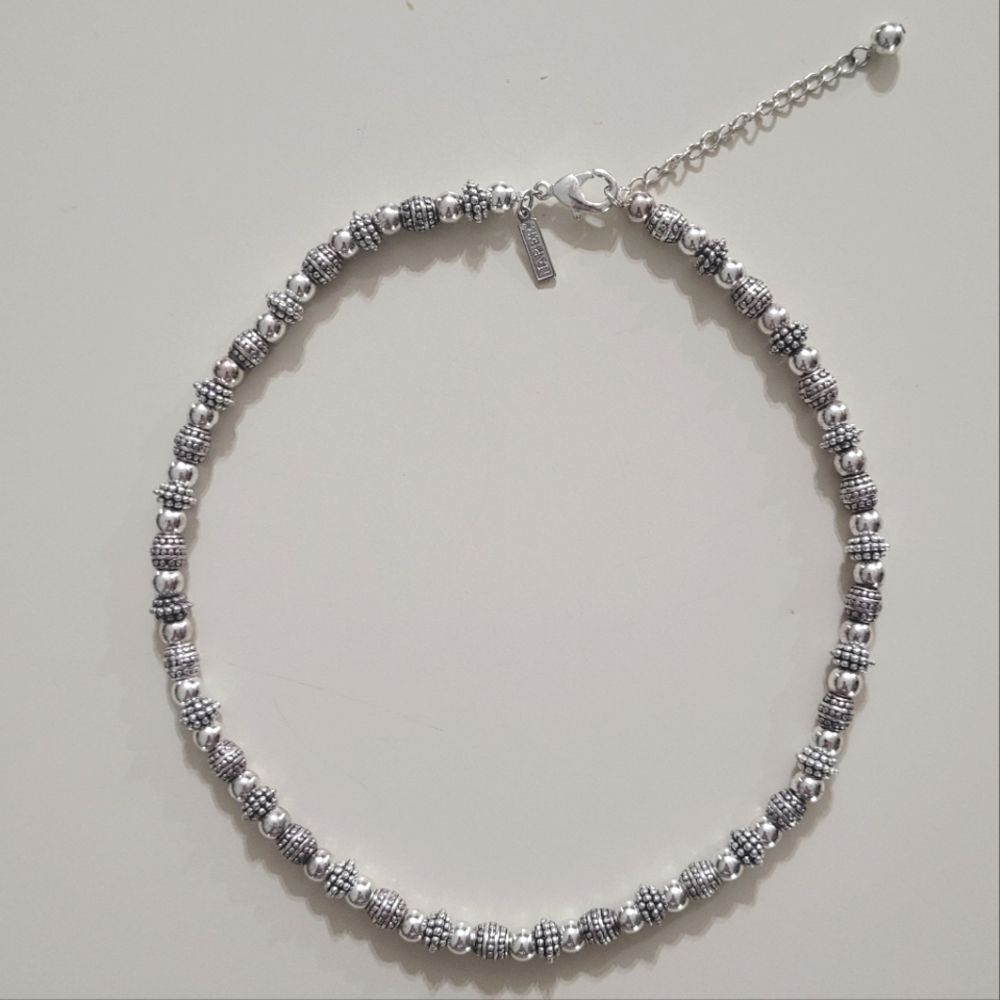 Napier Silvertone Beaded Collar Necklace - Picture 3 of 10